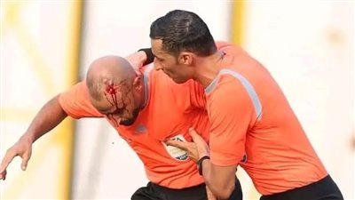 إيقاف مباراة البنزرتي والإفريقي التونسي بعد اعتداء الجماهير على الحكم المساعد