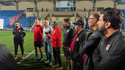 وليد درويش يجتمع بلاعبي منتخب 17 عامًا قبل انطلاق المران الأول بأبها استعدادًا لكأس الخليج