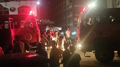 السيطرة على حريق ميكروباص رحلات بشارع طرح البحر ببورسعيد| صور 