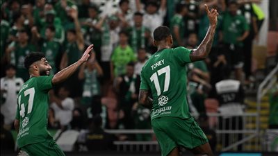 بمشاركة أحمد حجازي.. نيوم يخسر من أهلي جدة في افتتاح الدوري السعودي