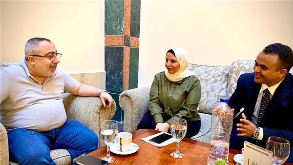 طاهر النونو وصحفيي