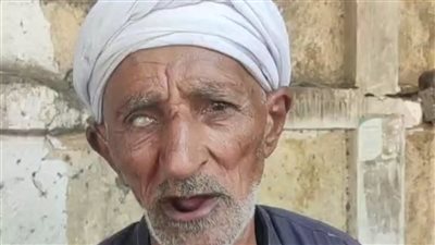 طبيب عيون يتكفّل بإجراء فحص شامل للعين لصاحب تريند الشيبسي