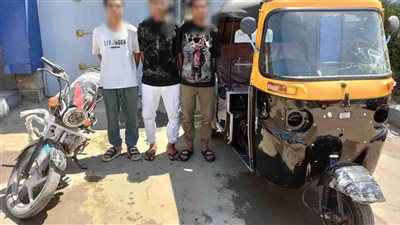 القبض على المتهمين بسرقة توك توك من أمام منزل بالحوامدية 