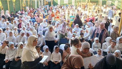 احتفالًا بالمولد النبوي.. الأوقاف تُكرِّم 500 حافظ وحافظة للقرآن في المنيا 