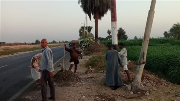 صيانة عمود مائل على