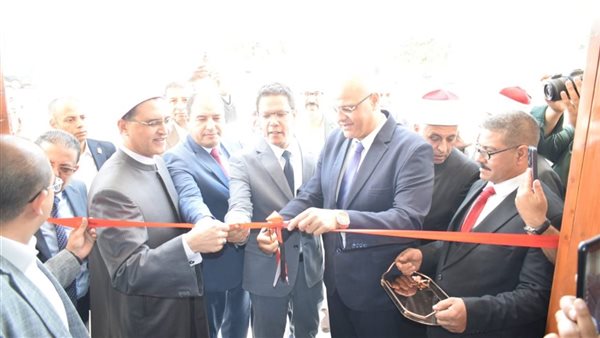 خلال الافتتاح