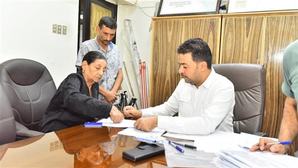 أثناء تسليم التعويضات