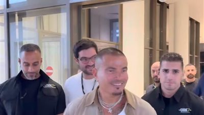 قبل حفله.. عمرو دياب: لبنان بلدي التاني.. وجنا كان نفسها تكون معايا النهاردة