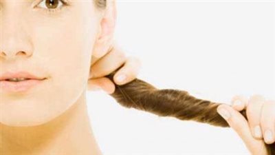 دراسة تكشف: المشروبات المحلاة تزيد من تساقط الشعر