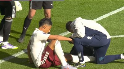 إصابة ساليبا مدافع أرسنال في مباراة ليفربول بالدوري الإنجليزي الممتاز