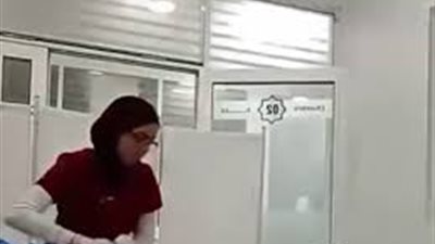 خطيئة مهنية وأخلاقية.. ممرضة تصور جثمان متوفى وتنشر الفيديو على تيك توك