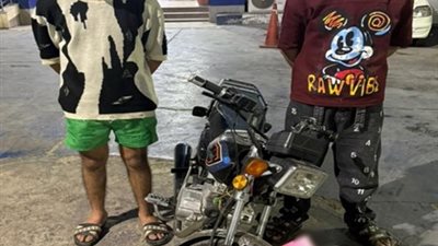 ضبط شخصين لاتهامهما بالتعدي على المارة خلال سيرهم في شوارع القاهرة