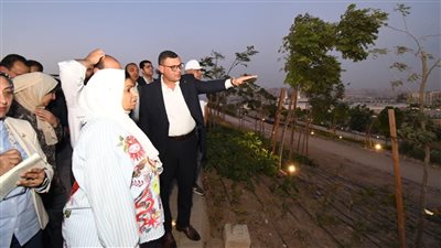 وزير الإسكان يجري جولة مفاجئة لمشروع حدائق تلال الفسطاط بمنطقة مصر القديمة 