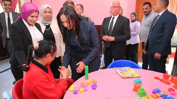 زيارة وزيرة التضامن