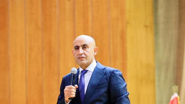 محمد عبد اللطيف وزير