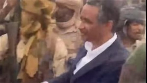 حميدتي يتجول في شوارع