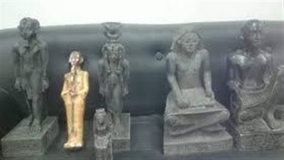 تفاصيل مثيرة في العثور على 58 تمثالًا أثريًا بالأقصر