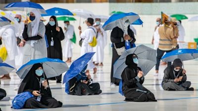 كفارة لبس الكمامة في العمرة.. ضوابط شرعية وكفارة واجبة عند المخالفة