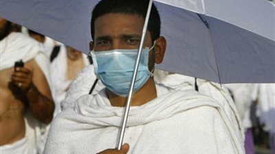 هل يجوز لبس الكمامة في العمرة ابن باز.. ماذا قال الشيخ ابن باز؟