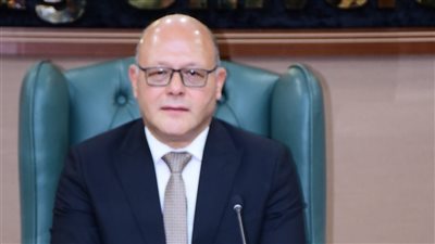 استعدادا للعام الجامعي الجديد.. صرف 2000 جنيه مكافأة لمختلف قطاعات جامعة سوهاج