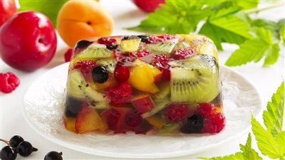 حلي التركيز وزيادة المناعة.. طريقة عمل الجيلي بالفواكه