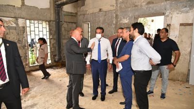 إنهاء عقود شركتي النظافة والأمن.. قرارات عاجلة من وزير الصحة خلال زيارته المفاجئة لمستشفى الهرم