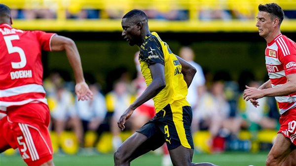 مباراة بوروسيا دورتموند