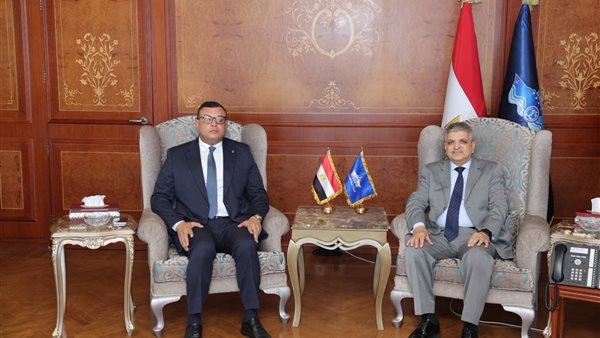 رئيس هيئة قناة السويس