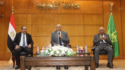 محافظ القليوبية يشارك في ندوة لمكافحة الفساد بديوان عام المحافظة