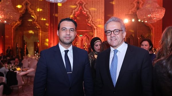 رجل الأعمال علي سالم