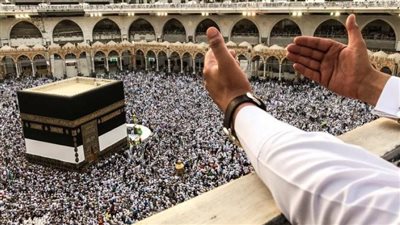 أدعية مؤثرة للمعتمرين في ليلة المولد النبوي.. 30 دعاءً للميت وفك الكرب