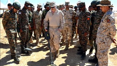 استمرار فعاليات التدريب المشترك النجم الساطع 2025 بقاعدة محمد نجيب العسكرية وعدد من القواعد البحرية والجوية