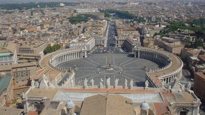 للمرة الأولى منذ 2000 عام.. مسيرة حج للمثليين إلى الفاتيكان