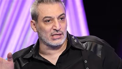 الشاعر أحمد ماضي: لو اتجوزت محجبة هخلعها الحجاب