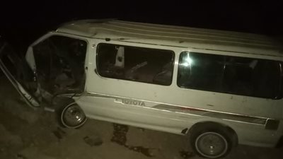 كانوا رايحين فرح.. ننشر أسماء مصابي حادث انقلاب ميكروباص في قنا 