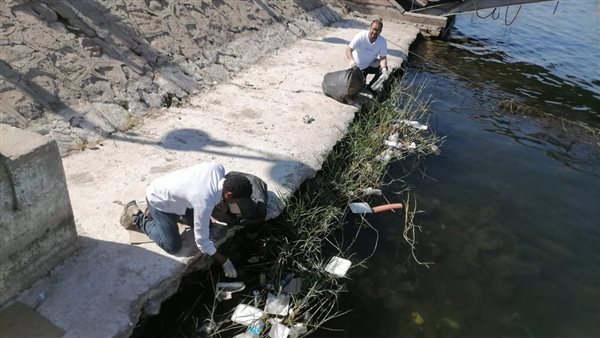تنظيف النيل بالأقصر