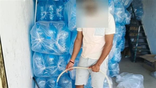 المتهم بإعادة ملء