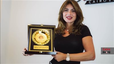 القاهرة 24 يكرم نجلاء بدر عن نجاحها في مسلسل أزمة ثقة