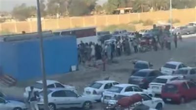 جهات التحقيق تصرح بدفن جثتي شابين لقيا مصرعهما في حادث تصادم بالسويس