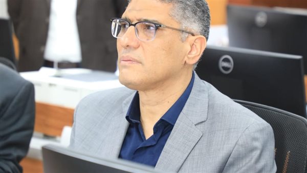 محافظ الجيزة خلال