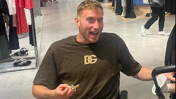 ديان كولوسيفسكي نجم