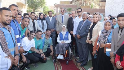 محافظ سوهاج يشهد توزيع 35 جهاز عروس وعدد من المساعدات للفئات الأولى بالرعاية