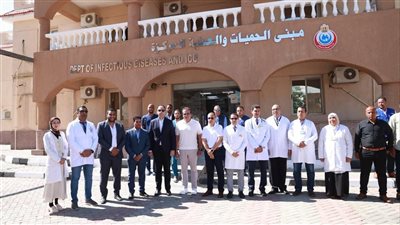 ضمن جولاته الميدانية بالأقصر.. وزير الصحة يشهد تدشين 6 معدات جديدة للفرم والتعقيم بالمحافظات عبر فيديو كونفرانس