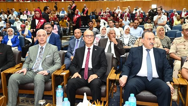 احتفالات جامعة أسيوط