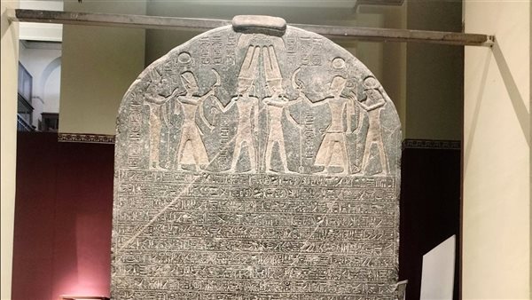  لوحة أمنحتب الثالث