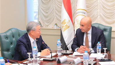 سفير كوريا الجنوبية يشيد بجهود محمد عبد اللطيف في إصلاح التعليم وتبني سياسات داعمة للتحول الرقمي 