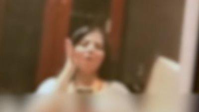 جهات التحقيق تواجه التيك توكر بسكوته بالفيديوهات لاتهامها بنشر مقاطع فيديو خادشة للحياء