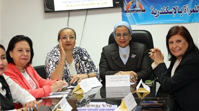 رئيسة القومي للمرأة: مشاركة السيدات الفعالة في الانتخابات البرلمانية فرصة لتوجيه رسالة للعالم