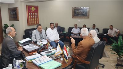 اجتماع لمناقشة تسوية المديونيات بين قطاعي الري ومياه الشرب والصرف الصحي ببني سويف