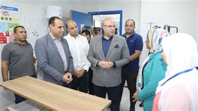 محافظ بني سويف يتفقد وحدة طب الأسرة بقرية السلطاني إحدى مشروعات حياة كريمة